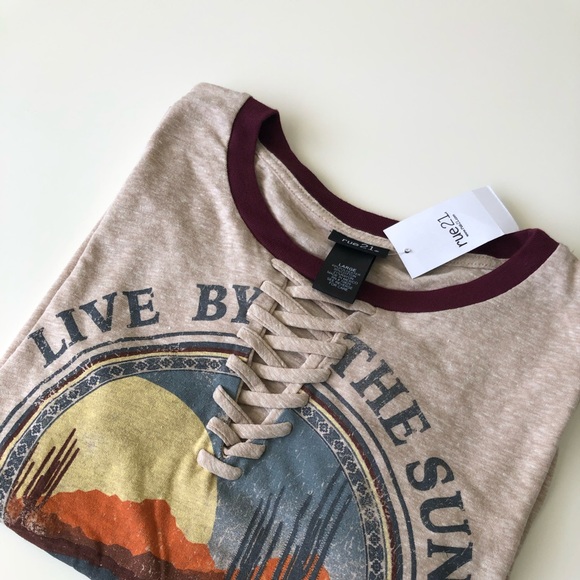 Rue21 Tops - Women’s Graphic Tee Top T Shirt -Rue 21